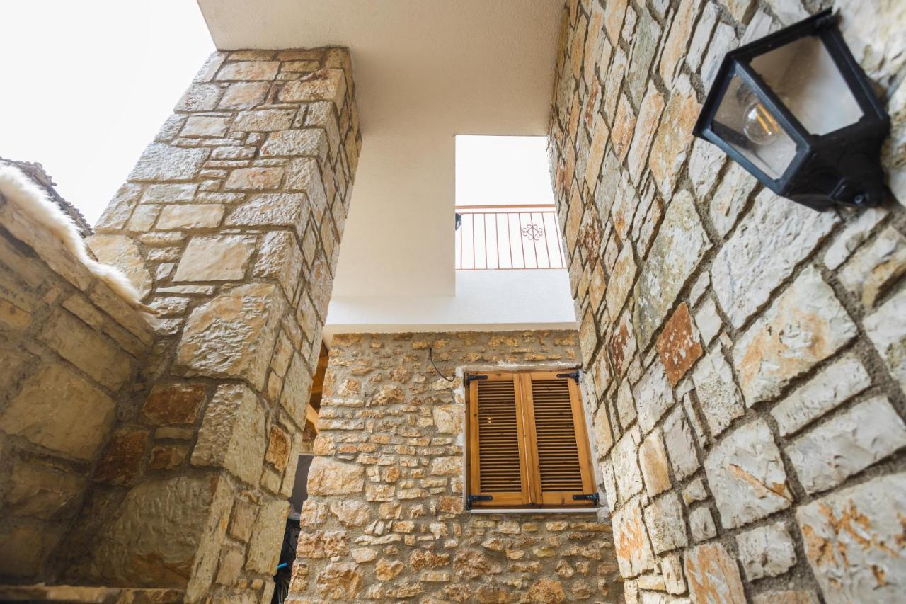 Villa Porta Qeparo Exterior photo